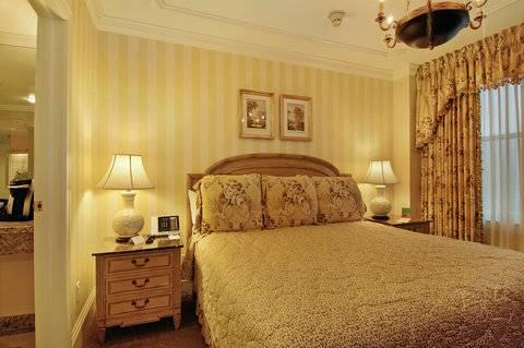 Monteleone Hotel 4*